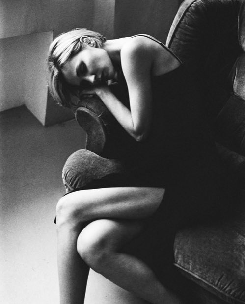 AI-визуал: работа 35 из исходной ленты 2